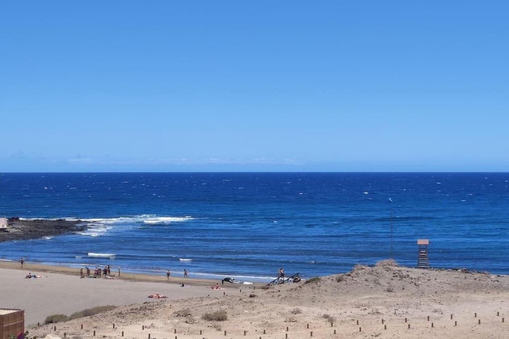 El Medano Beachfront Triplex Penthouse With Pool, Rooftop, Sea View Dış mekan fotoğraf