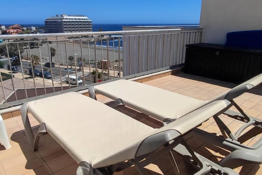 El Medano Beachfront Triplex Penthouse With Pool, Rooftop, Sea View Dış mekan fotoğraf